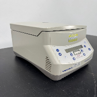 Eppendorf 5424 Centrifuge image 1